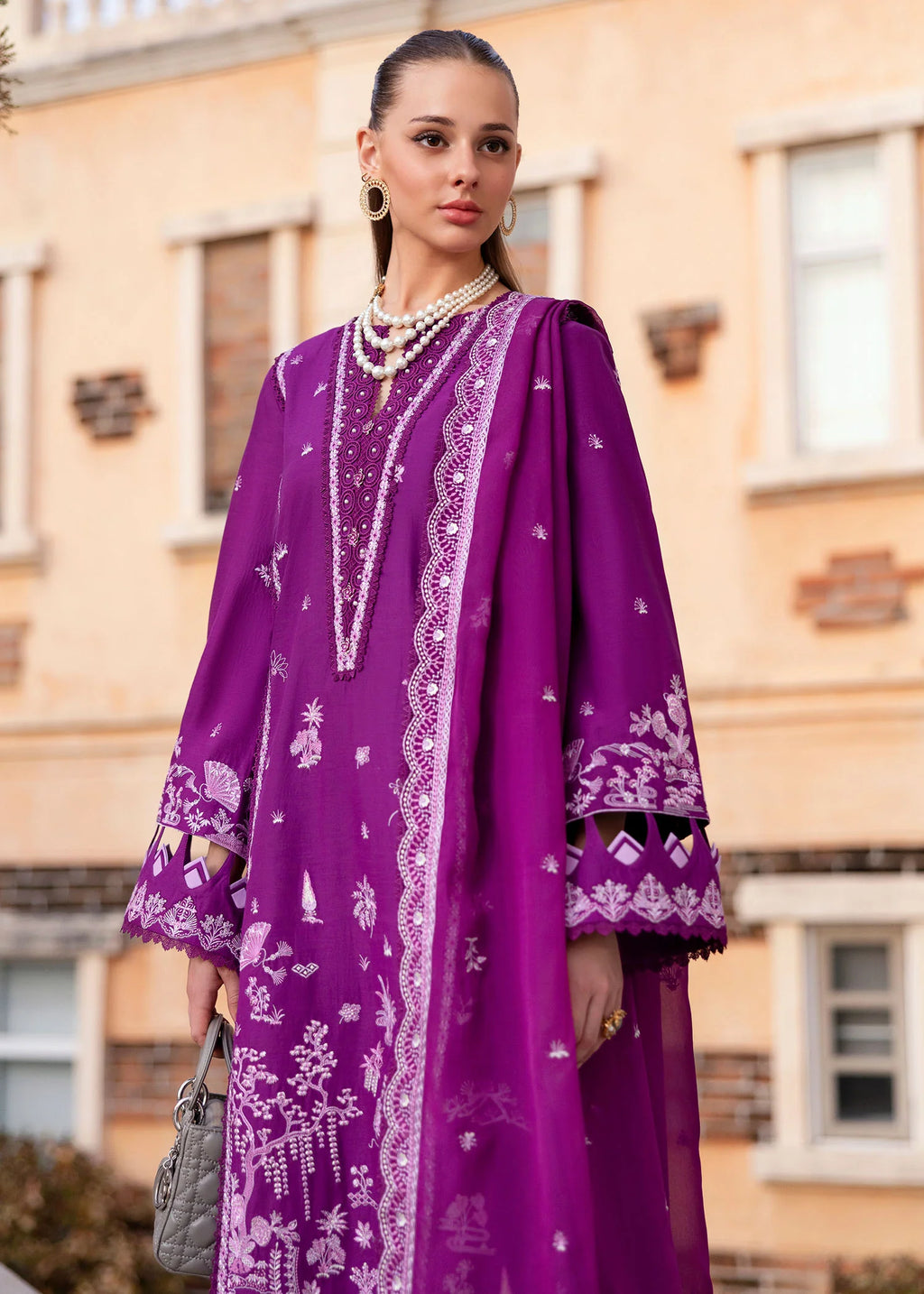 KANWAL MALIK CYRA
