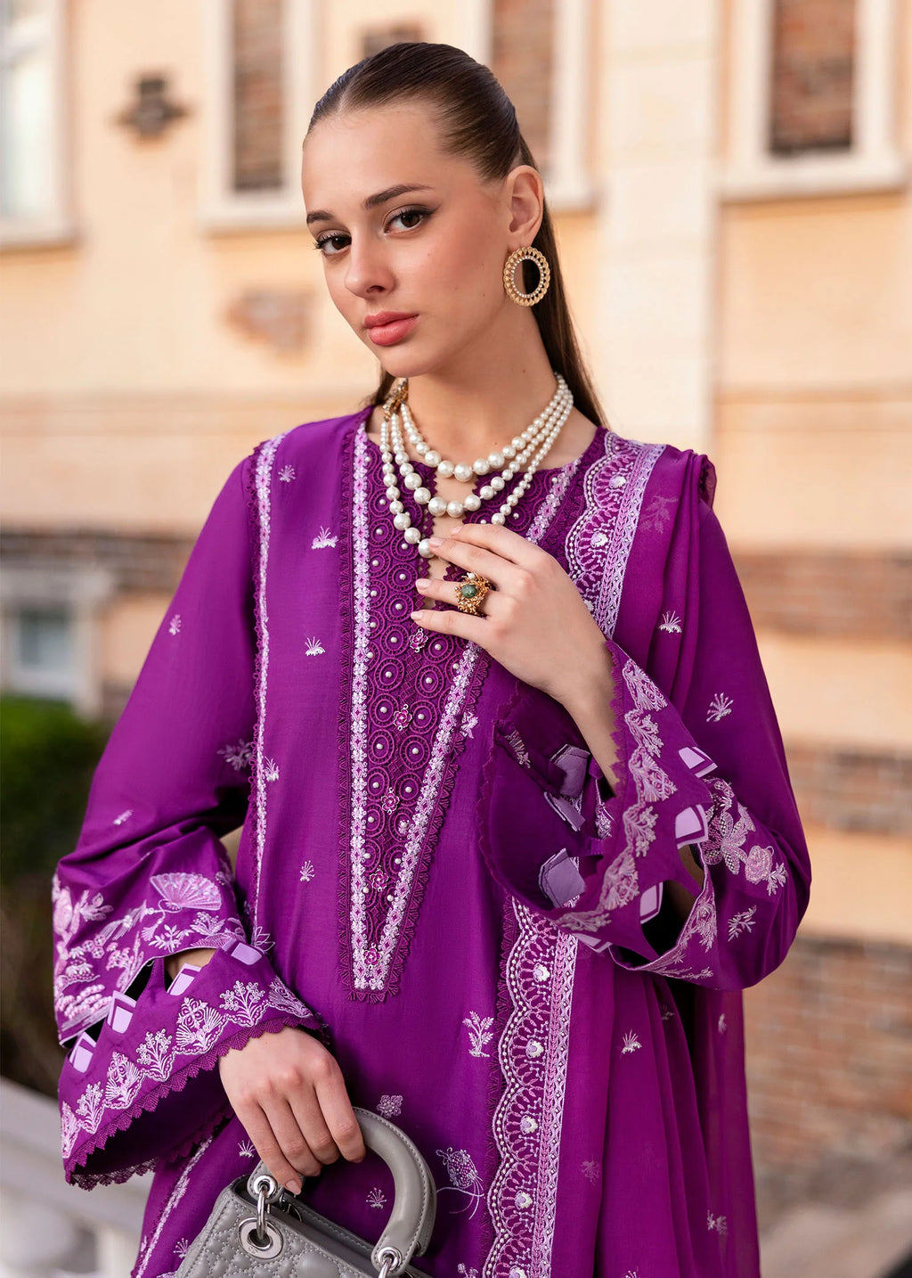 KANWAL MALIK CYRA