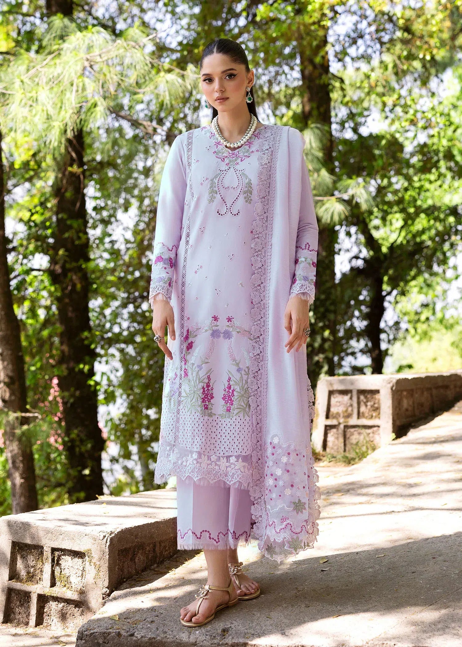 SAIRA SHAKIRA BLOOM D-07A