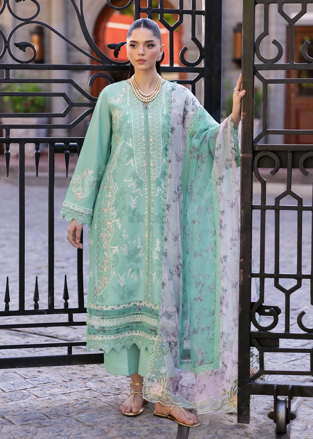 SAIRA SHAKIRA BLOOM D-03B