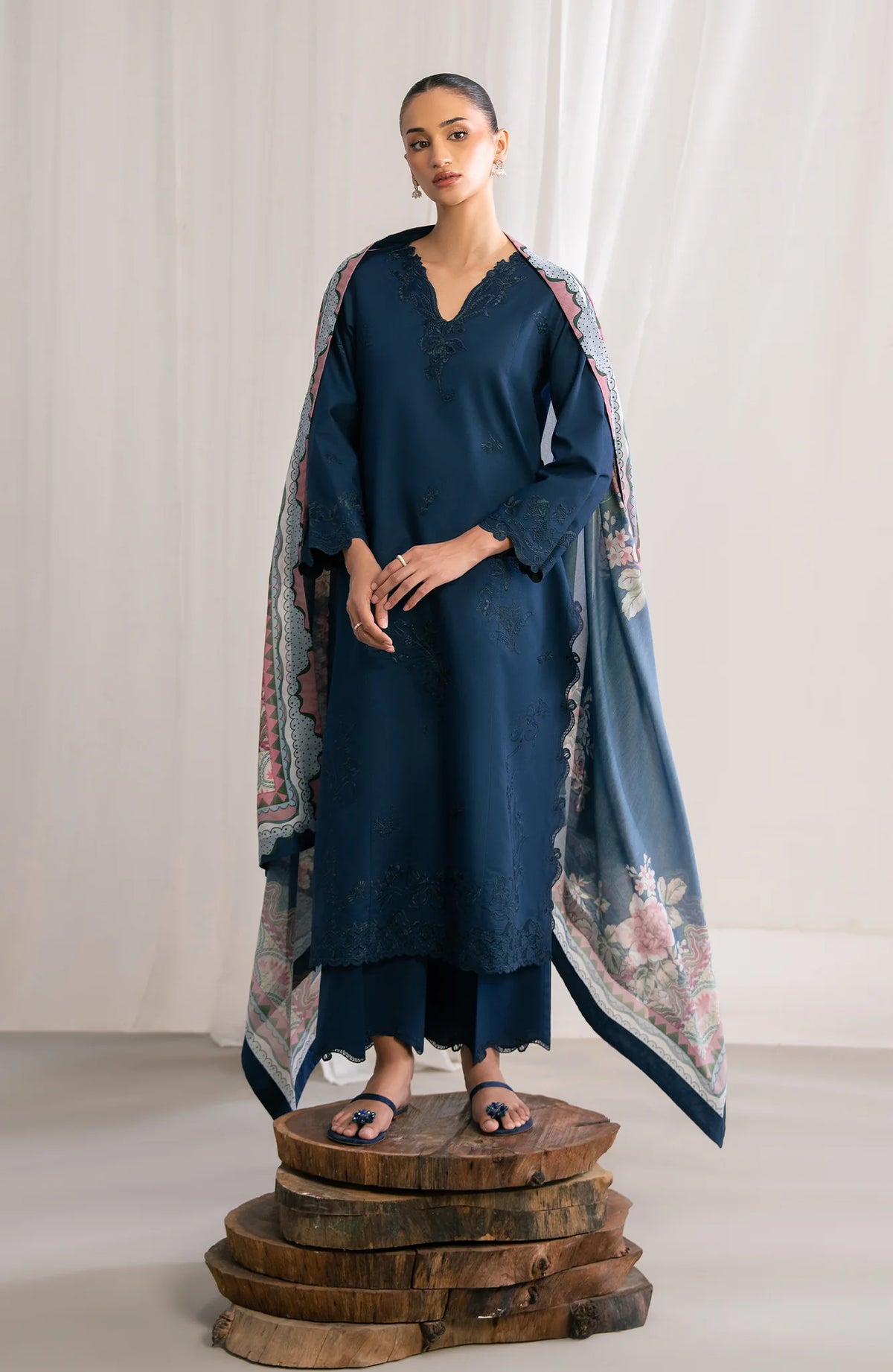 SERAN NYSA CMBRIC UNSTITCHED D-09