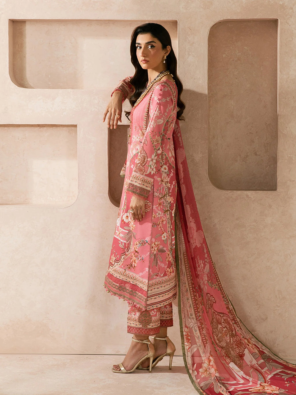 GULAAL SYRA LAWN FLOREN