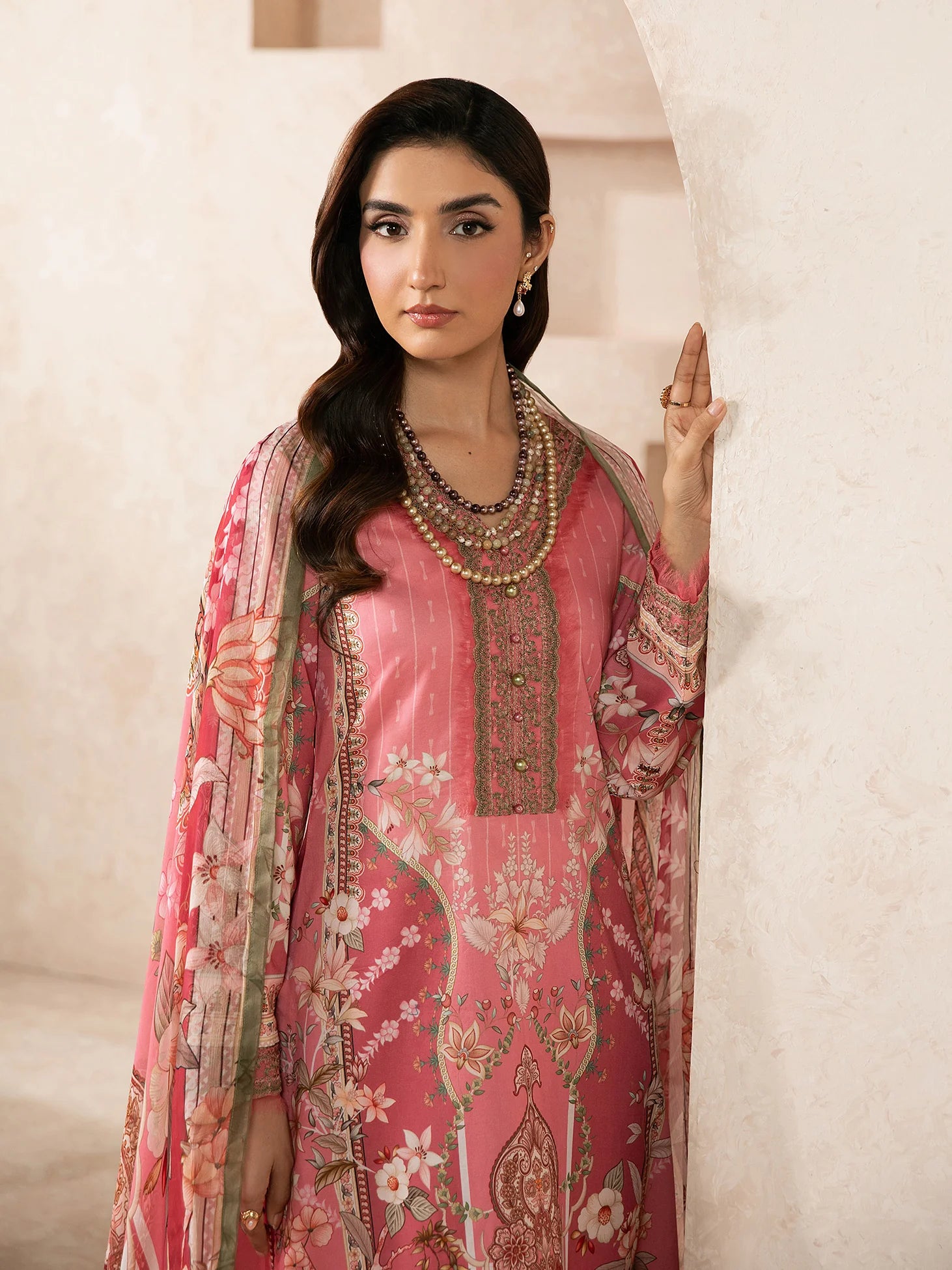 GULAAL SYRA LAWN FLOREN