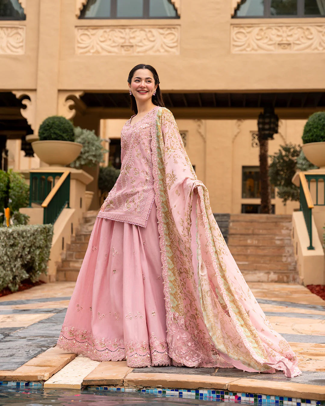 FAIZA SAQLAIN AYA LUXURY ASJA