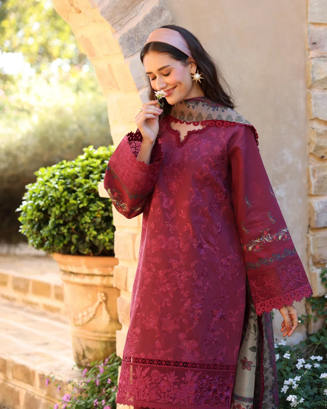 AYLLEEN NAQSH GULRANG