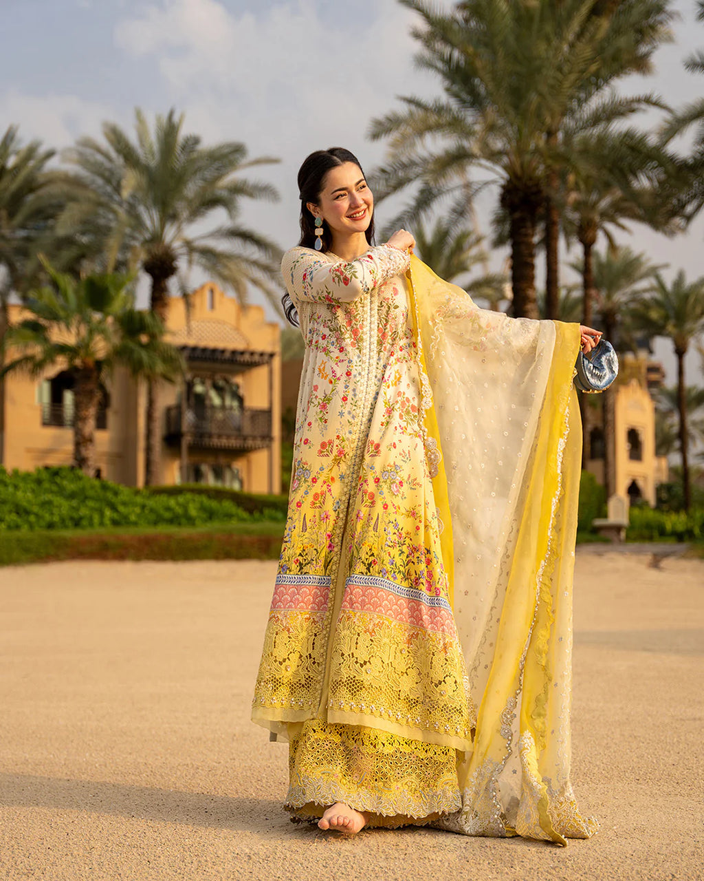 FAIZA SAQLAIN AYA LUXURY ARTA