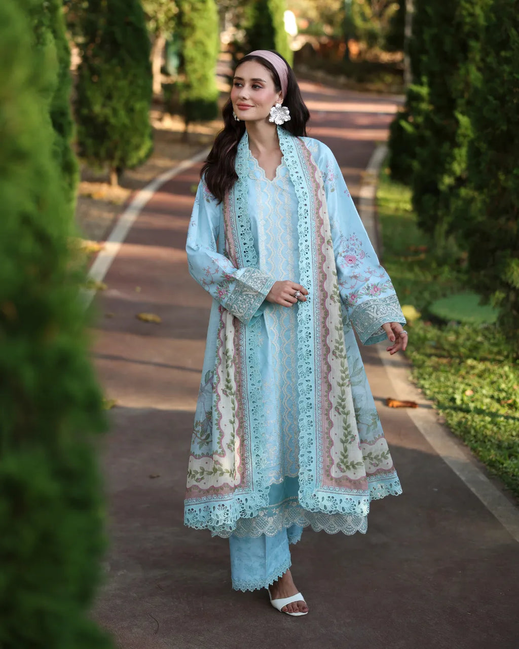 AYLLEEN NAQSH GULZAR
