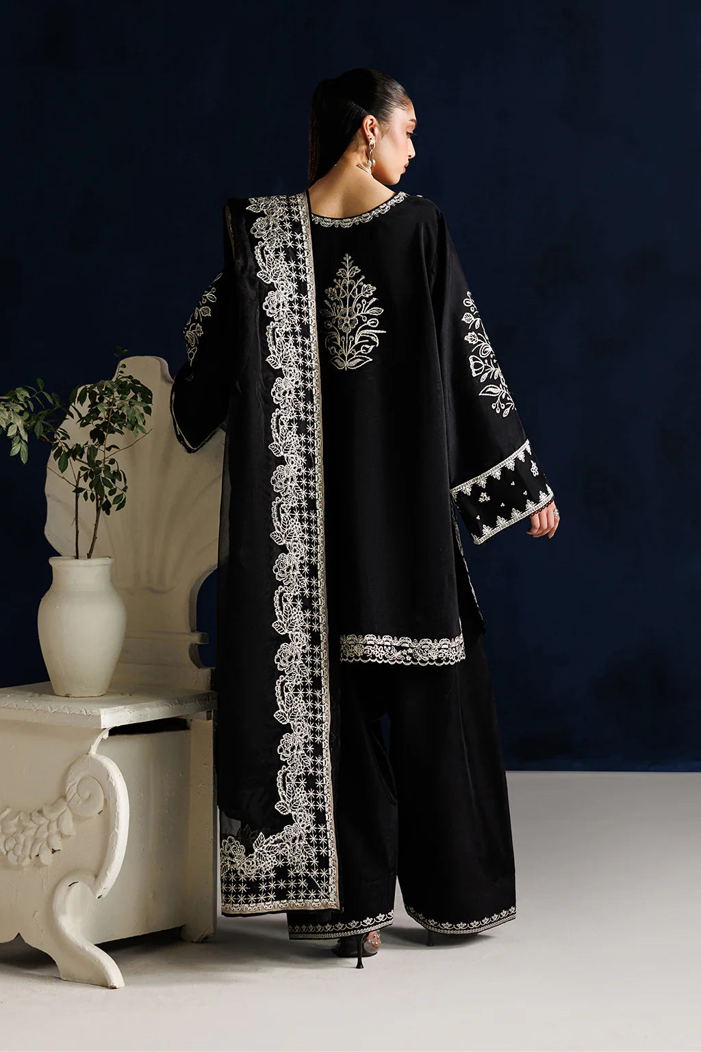 IZNIK UE-650 3PC