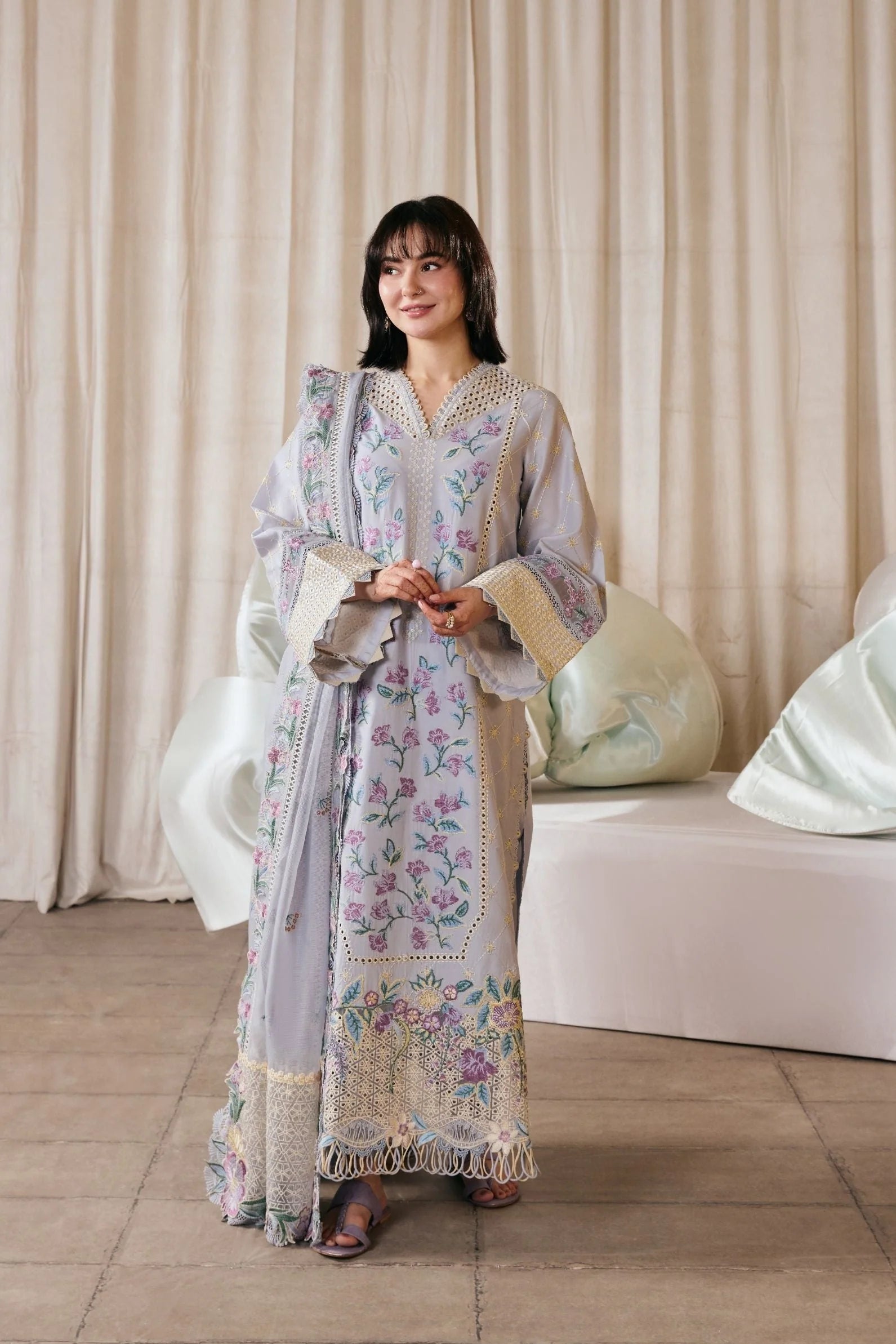 MARYAM HUSSAIN LUXURY LAWN PARI