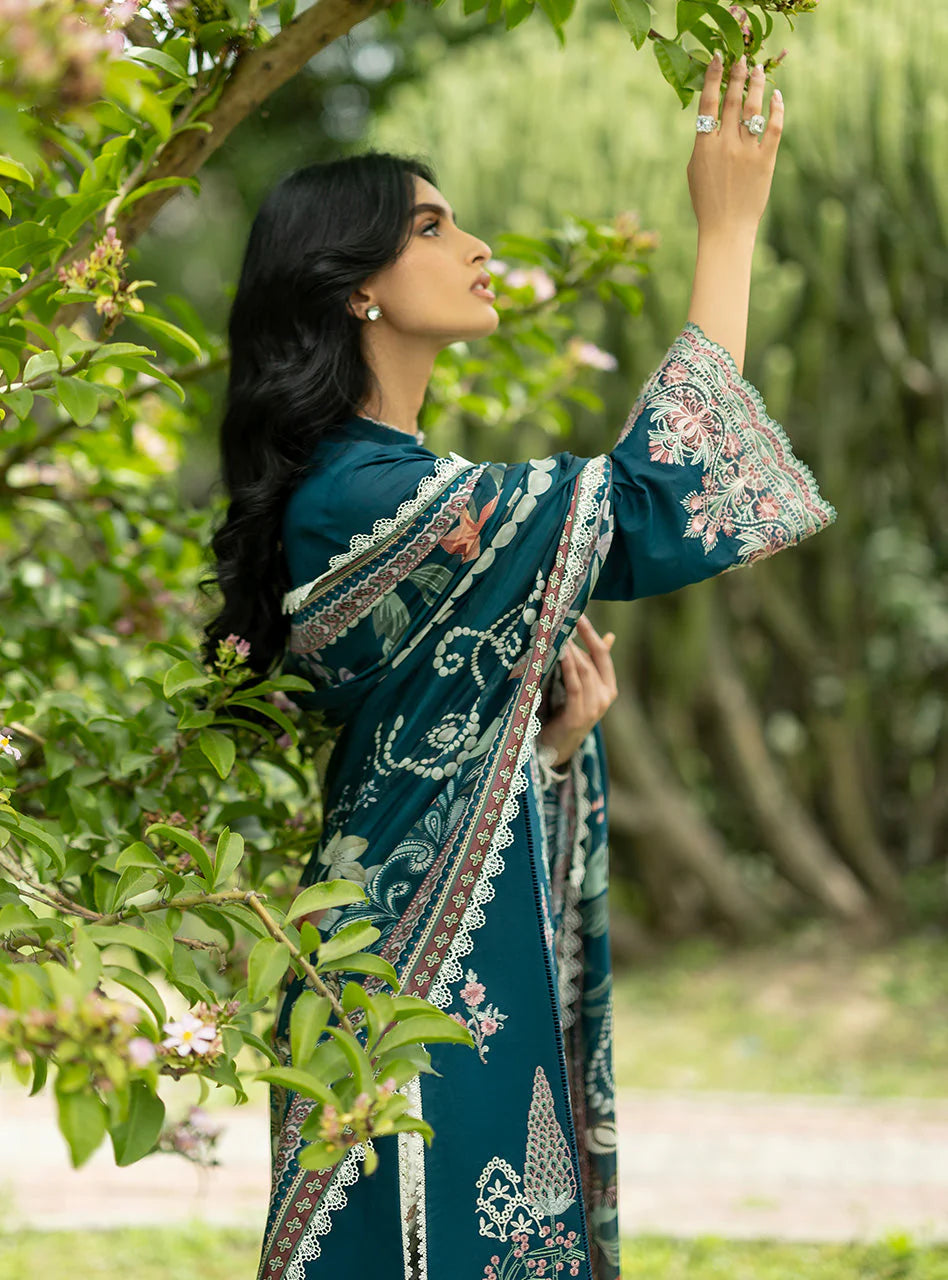 ZAINAB CHOTTANI LUXE LAWN D-01