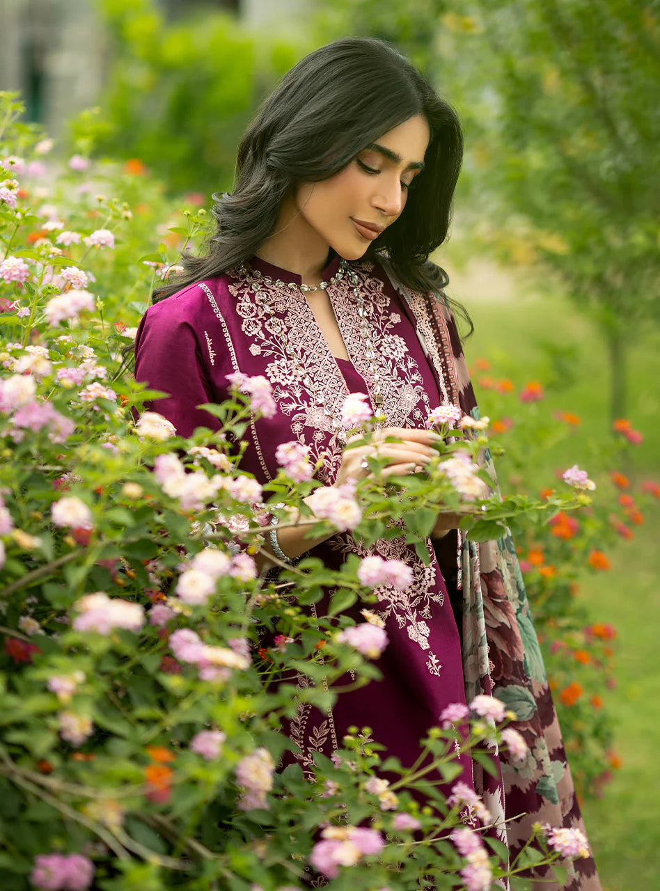 ZAINAB CHOTTANI LUXE LAWN D-07