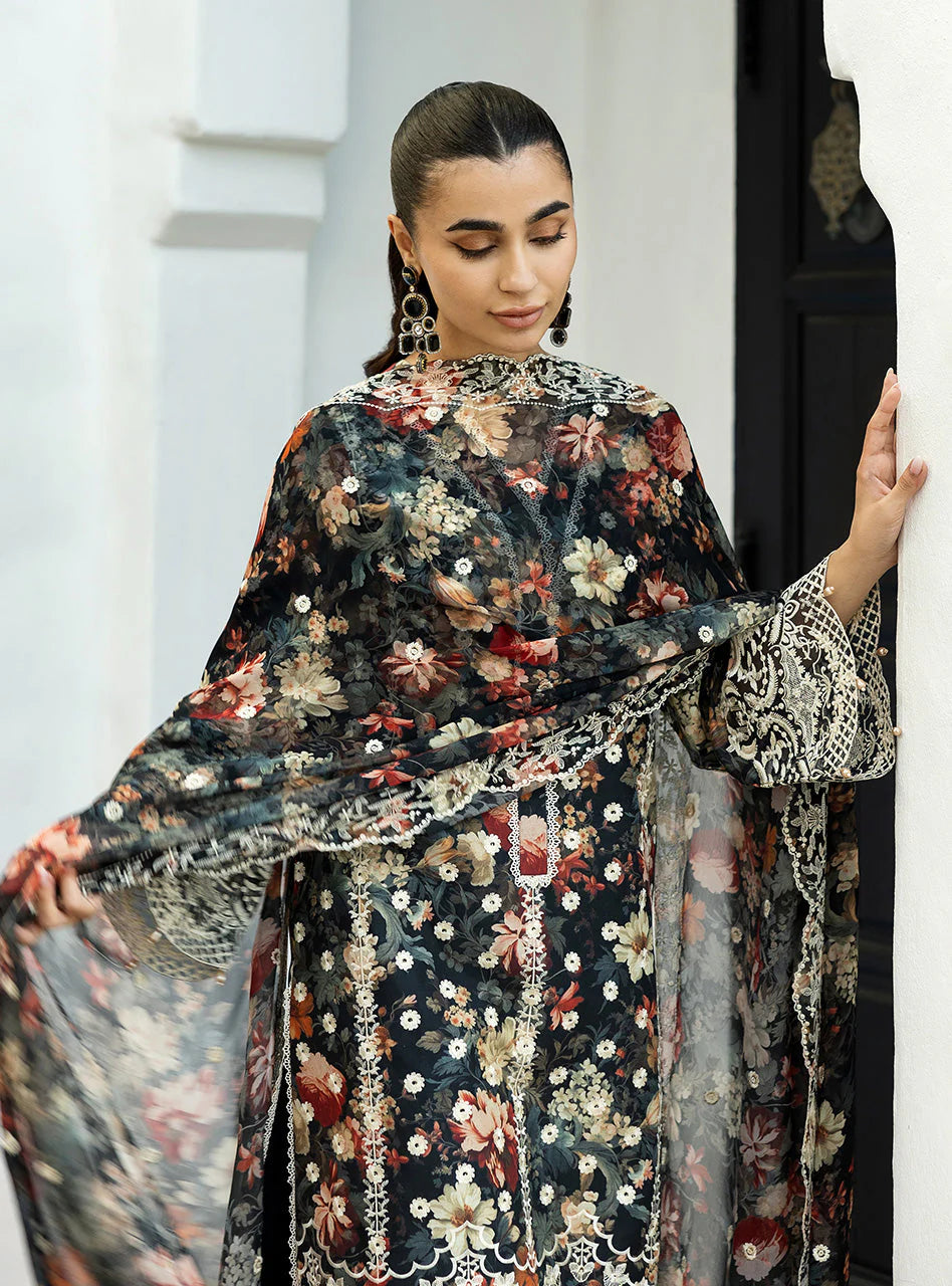 ZAINAB CHOTTANI CHIKANKARI D-10A