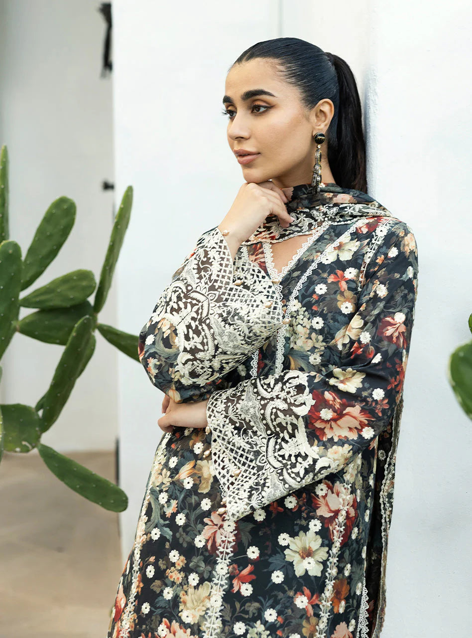 ZAINAB CHOTTANI CHIKANKARI D-10A