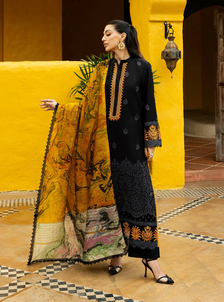 ZAINAB CHOTTANI CHIKANKARI D-05B