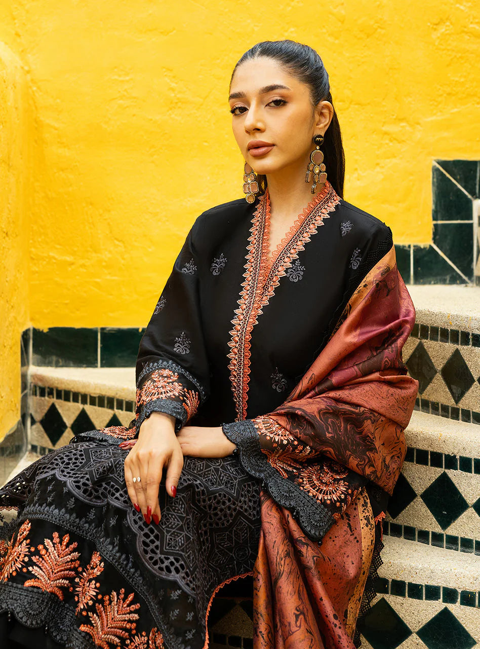 ZAINAB CHOTTANI CHIKANKARI D-05A