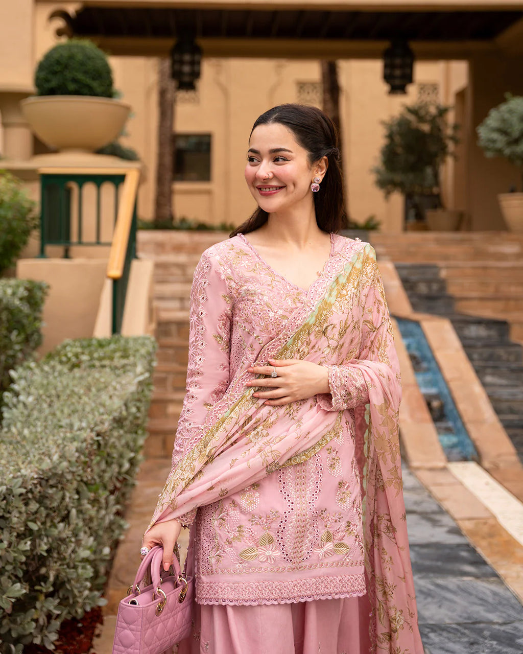FAIZA SAQLAIN AYA LUXURY ASJA