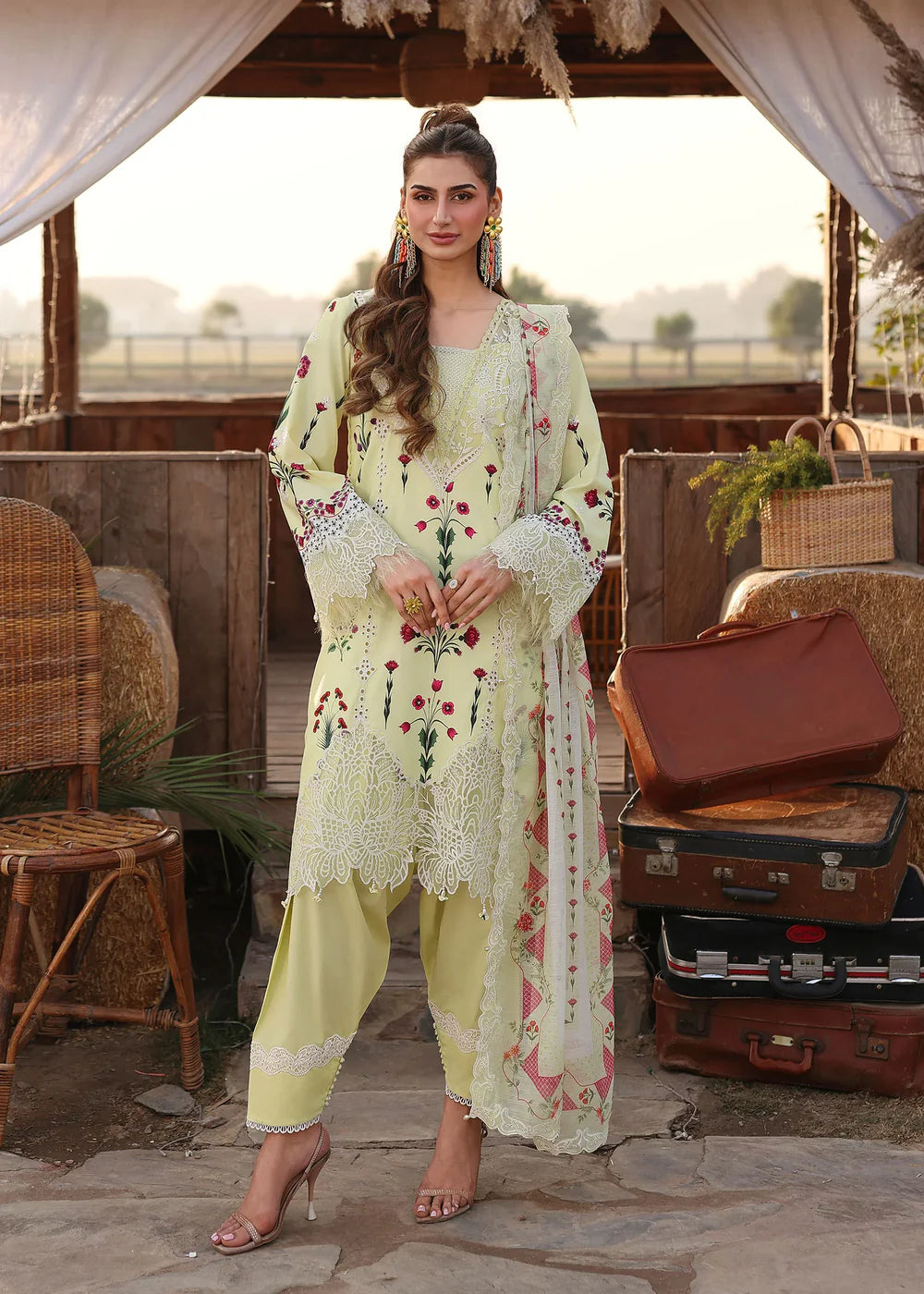 SARDINIA FESTIVE LAWN  SUNLIT