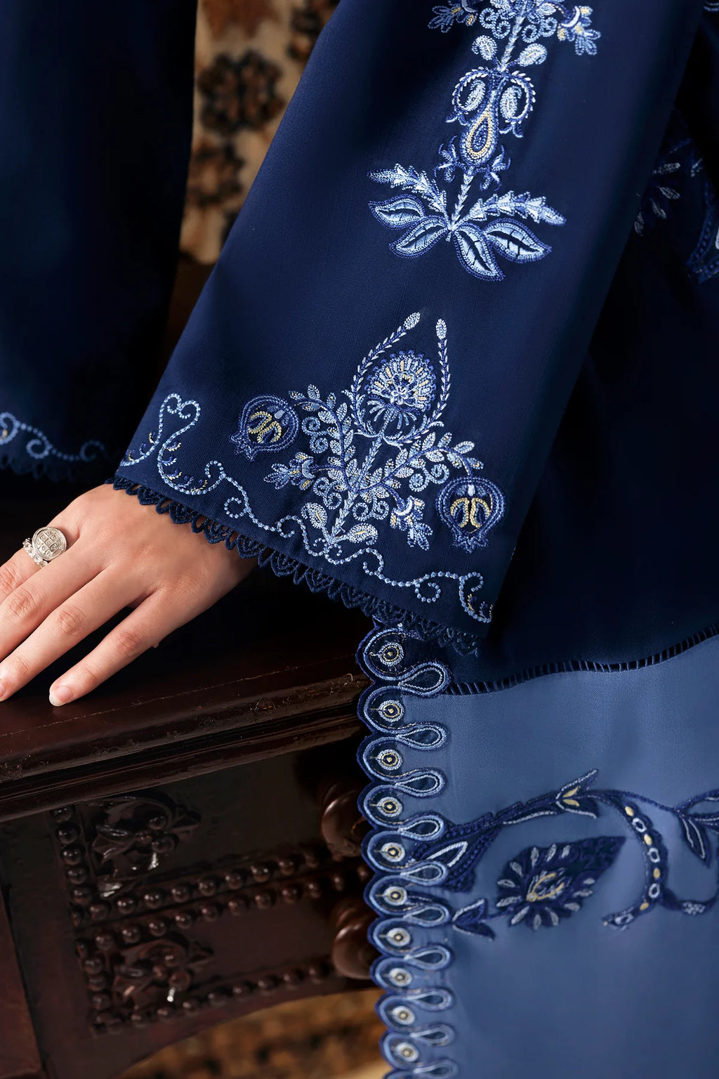 QALAMKAR QLINE LINEN SERAN