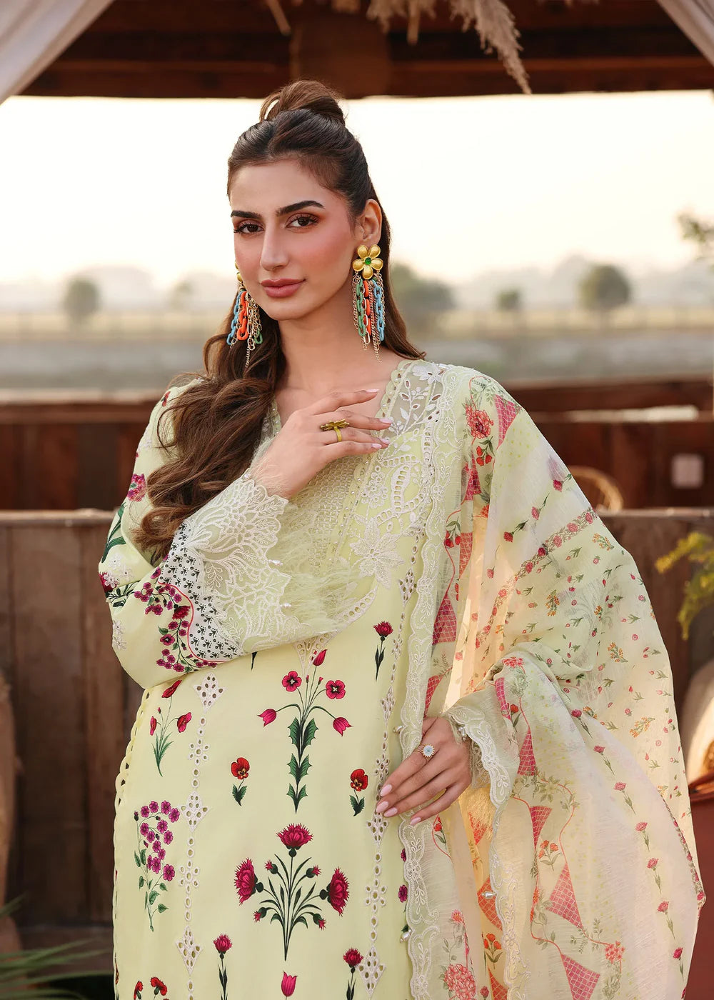 SARDINIA FESTIVE LAWN  SUNLIT