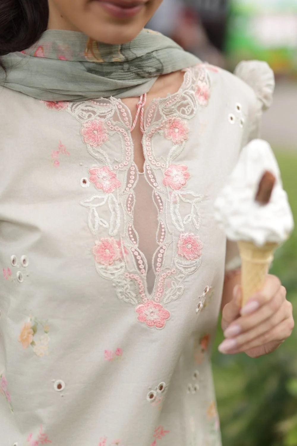 SOBIA NAZIR PRINTS 26 D- 6B