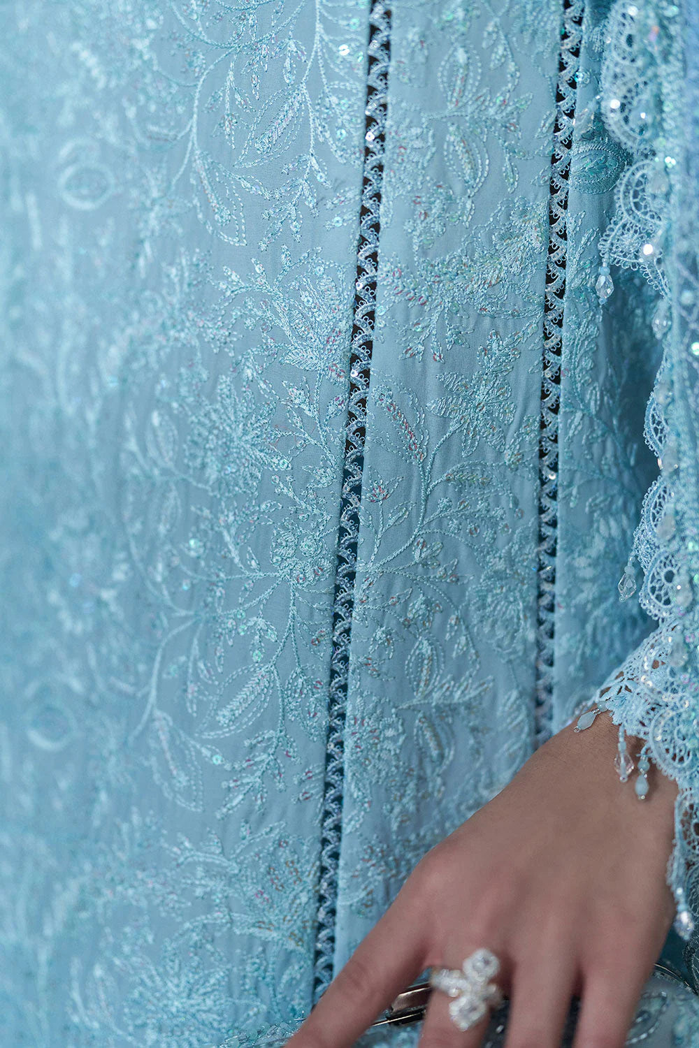 SOBIA NAZIR LUXURY LAWN D-4A