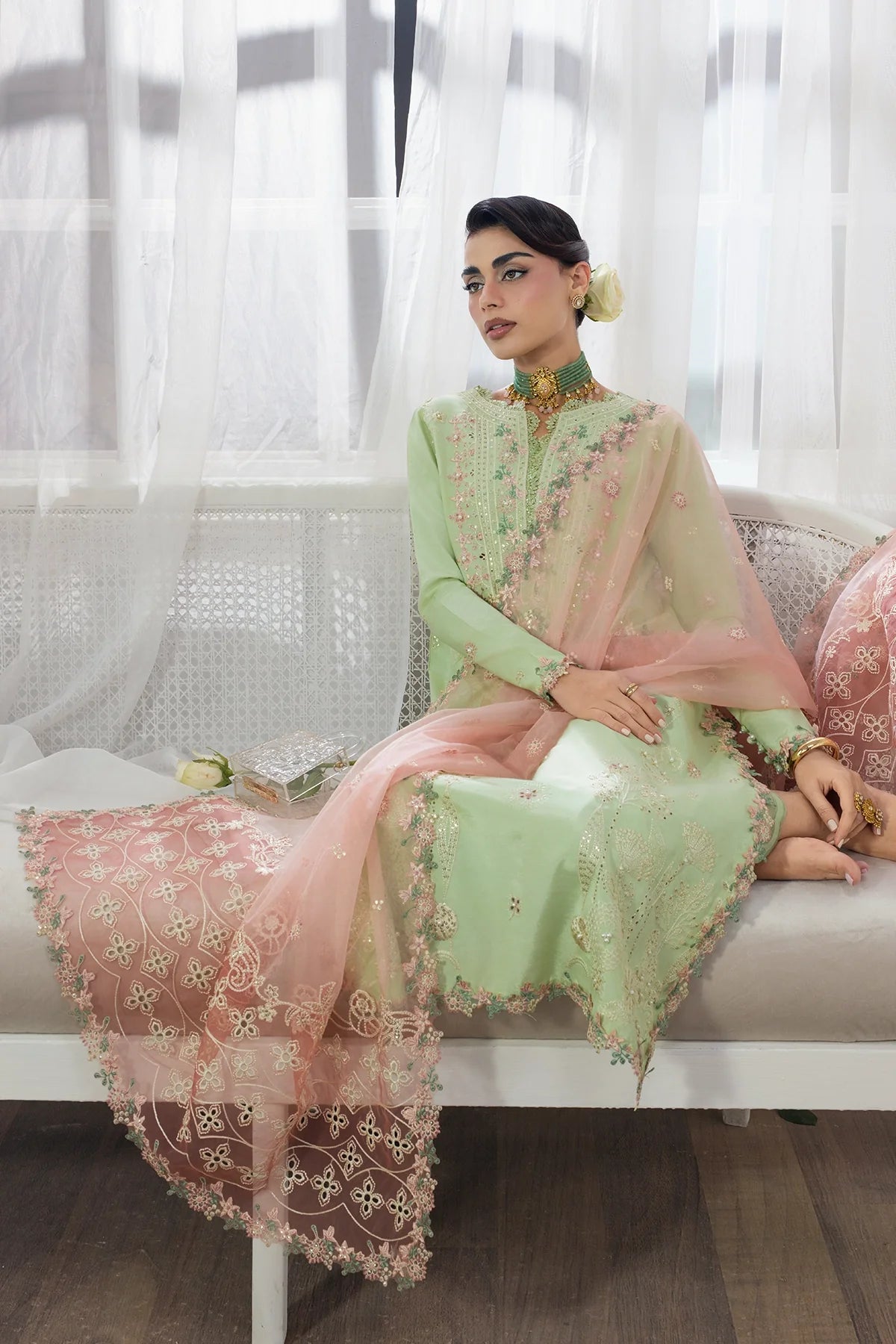 RANG RASIYA LUMEIRE SILK JAZMIN