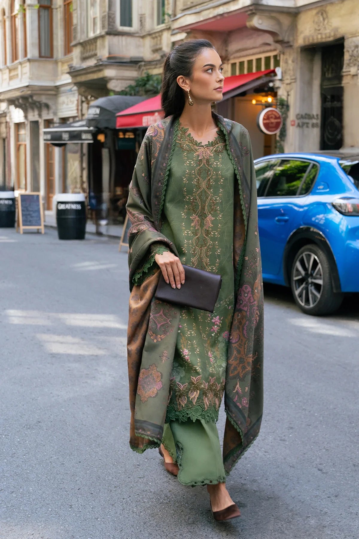 RANG RASIYA MEET ME IN ISTANBUL AMBER