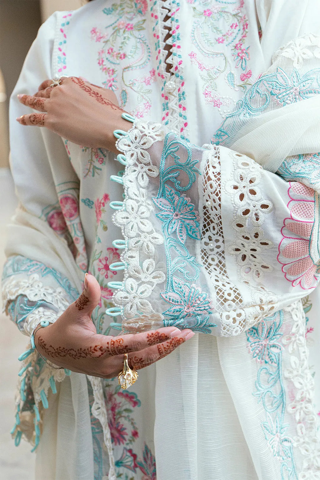 SIDRA FAHAD ANAYA LAWN D-02