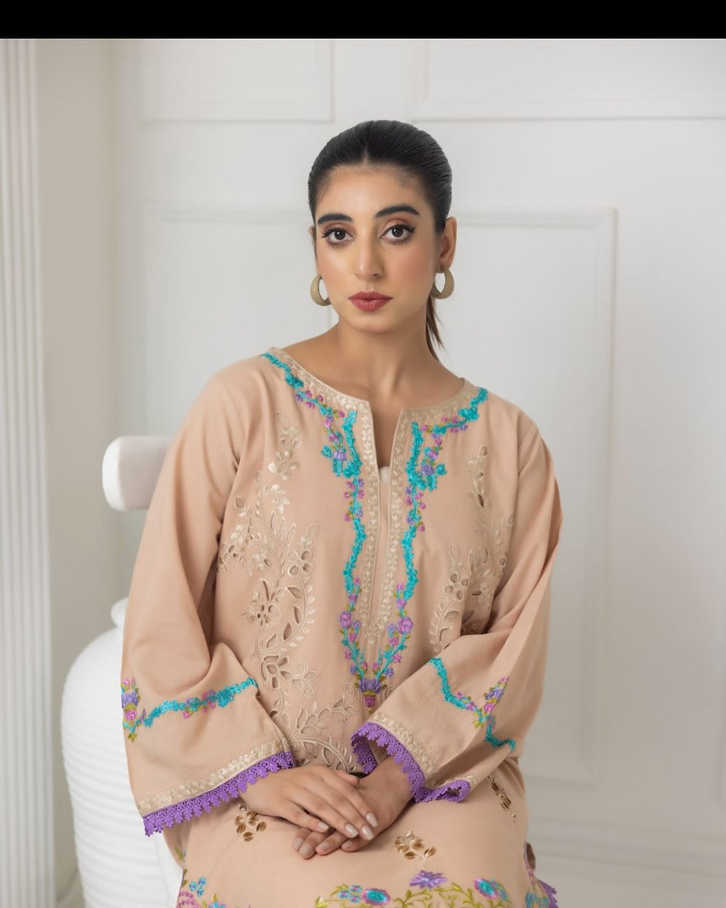 ZAINAB'S CREAM KURTI