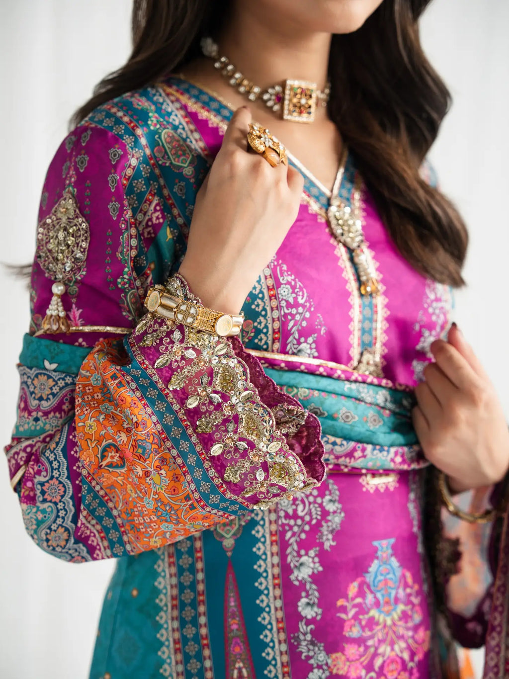 GULAAL AIRA MAGENTA MISCHIEF