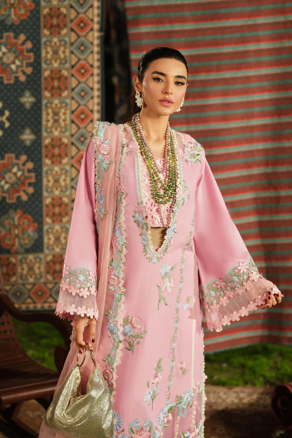 MARYAM HUSSAIN FLORAL TALE AESAAR