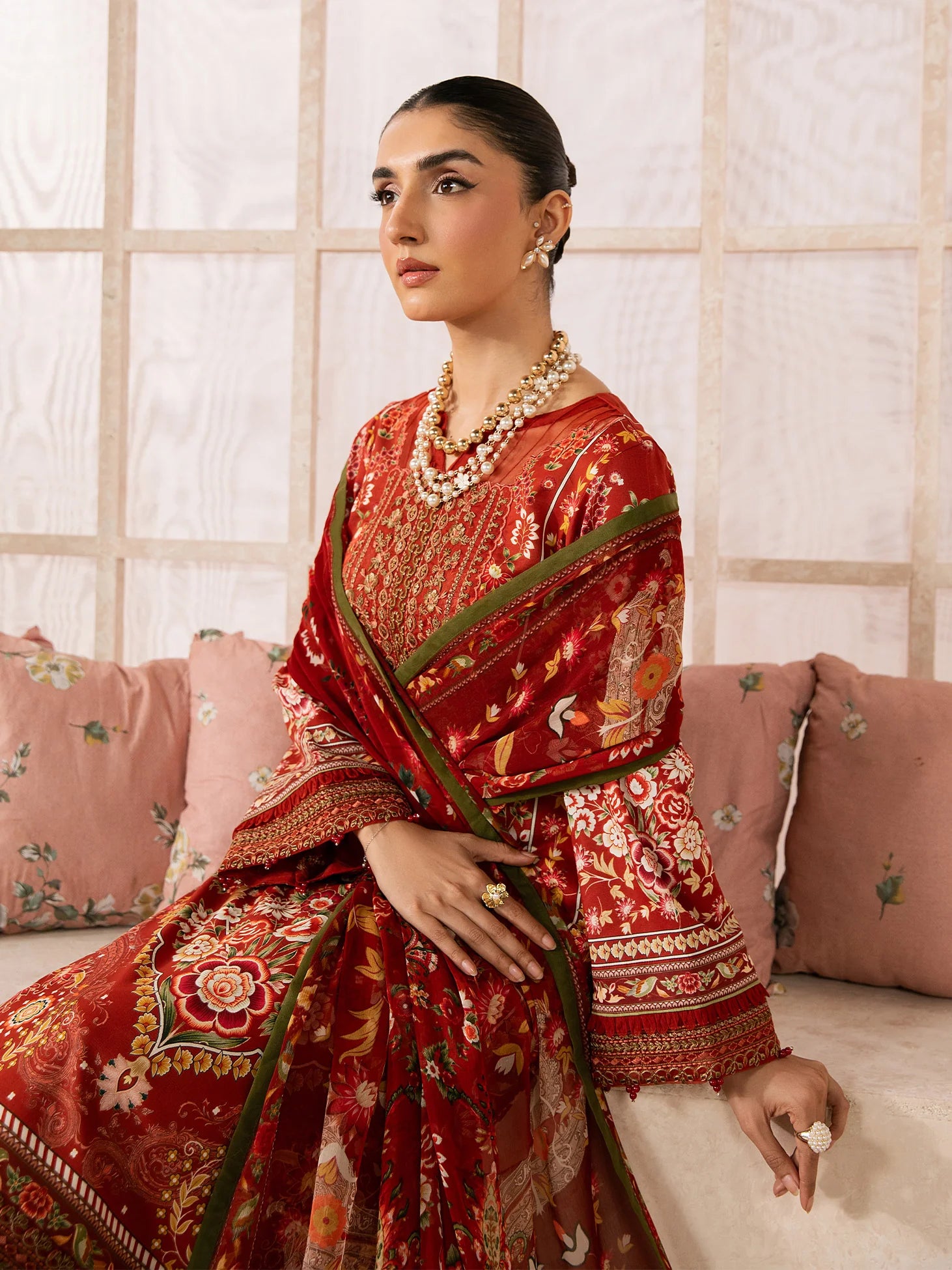 GULAAL SYRA LAWN CALYX