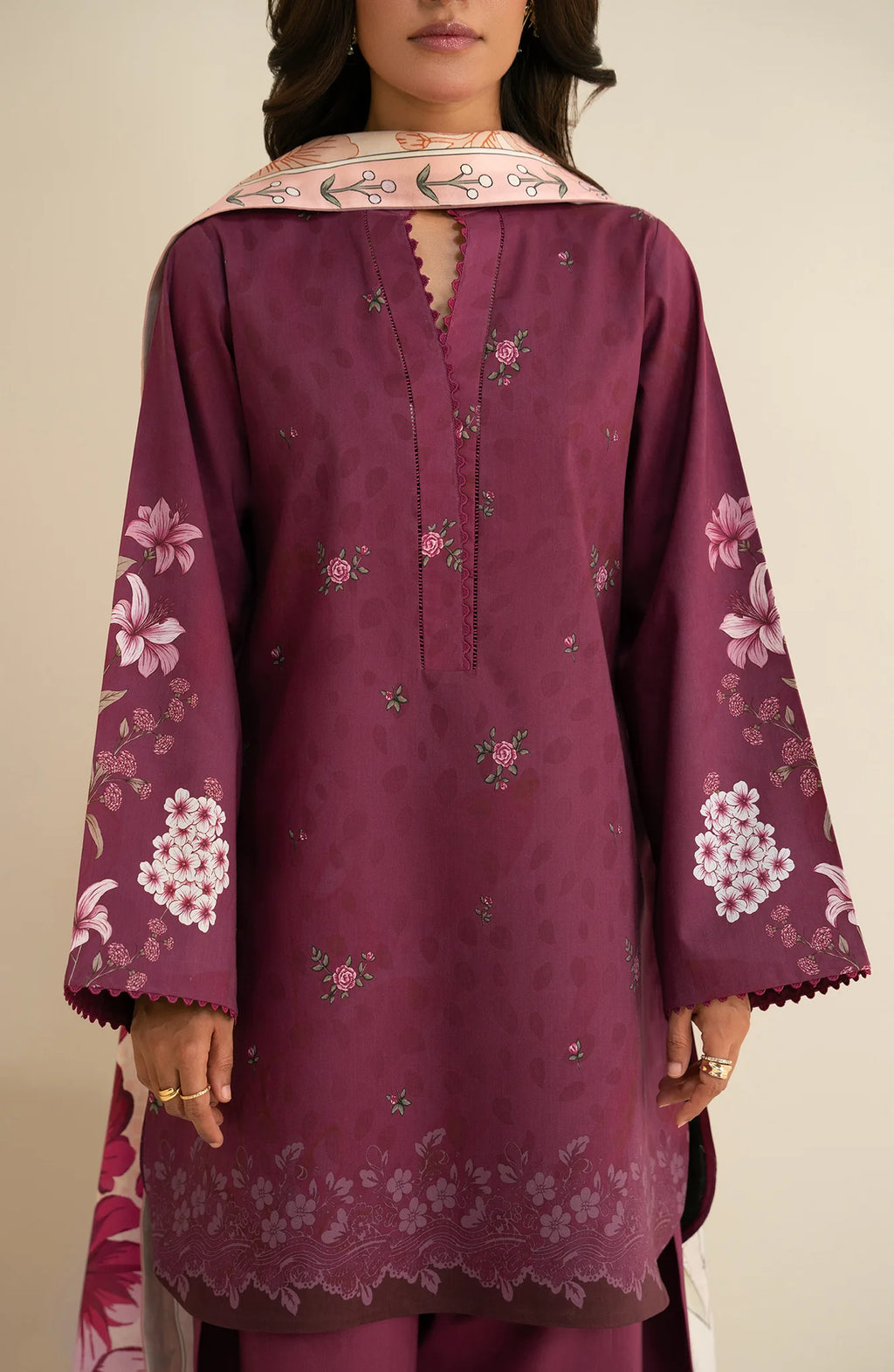 SERAN ESSENTIALS 26  D-09