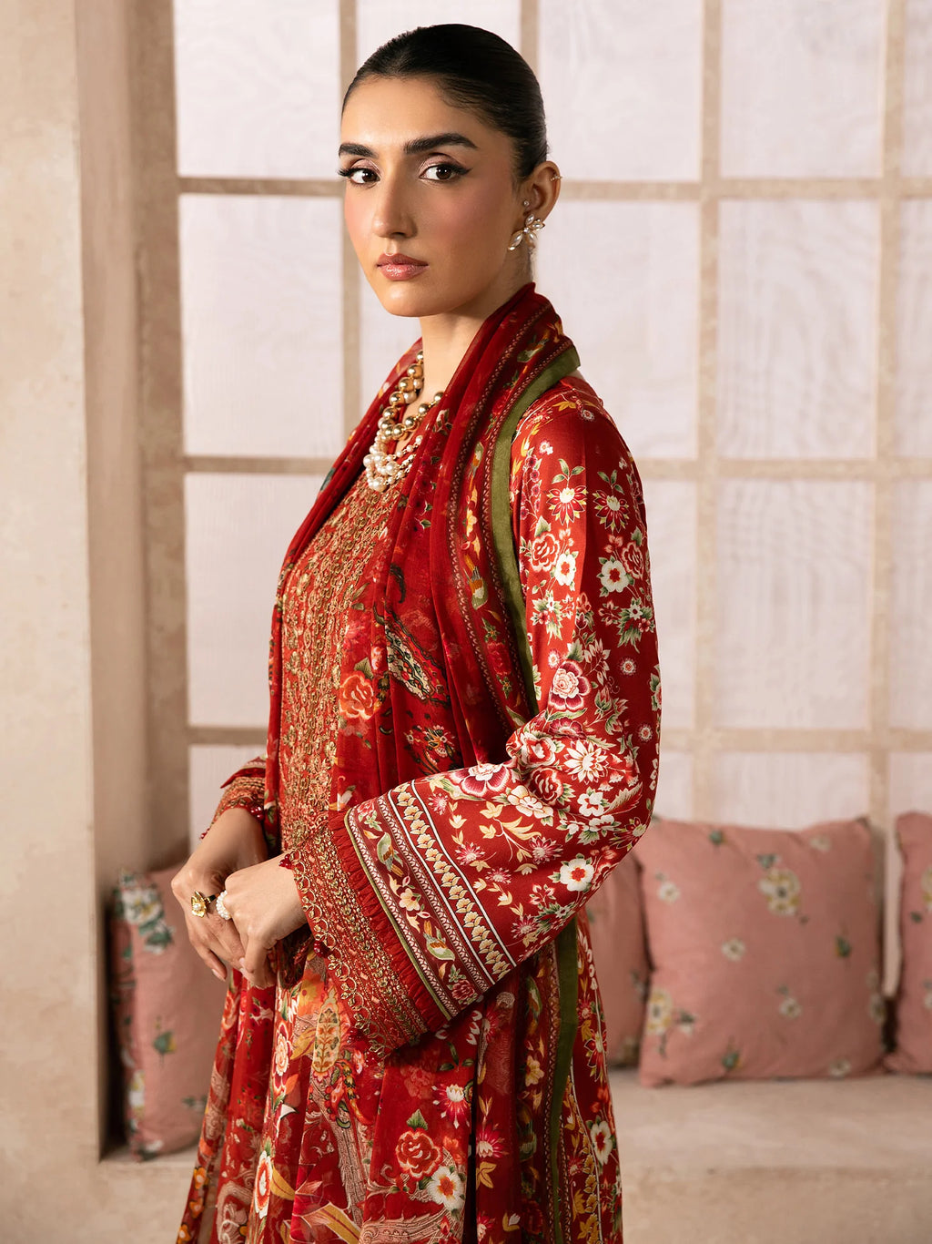 GULAAL SYRA LAWN CALYX
