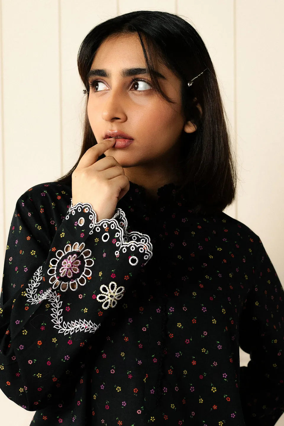 ZARA SHAHJAHAN  CR26C0007 2PC