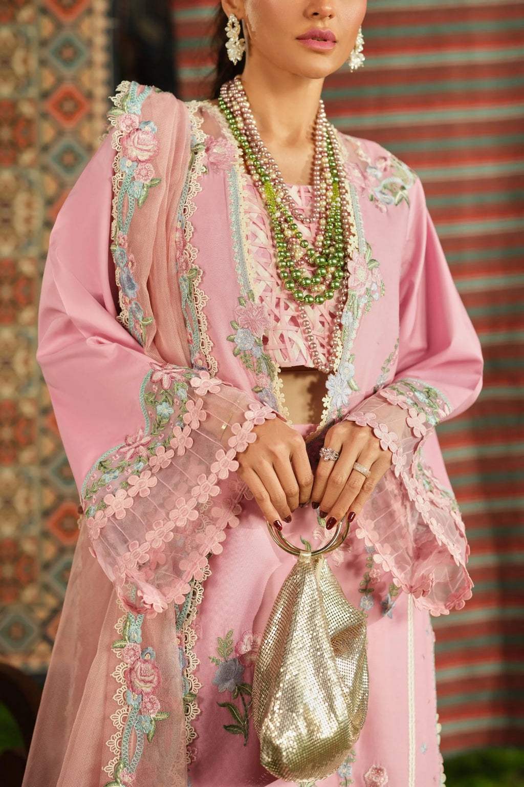 MARYAM HUSSAIN FLORAL TALE AESAAR