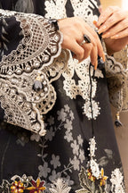 GULMINA LARA DE FLORA HELLINA