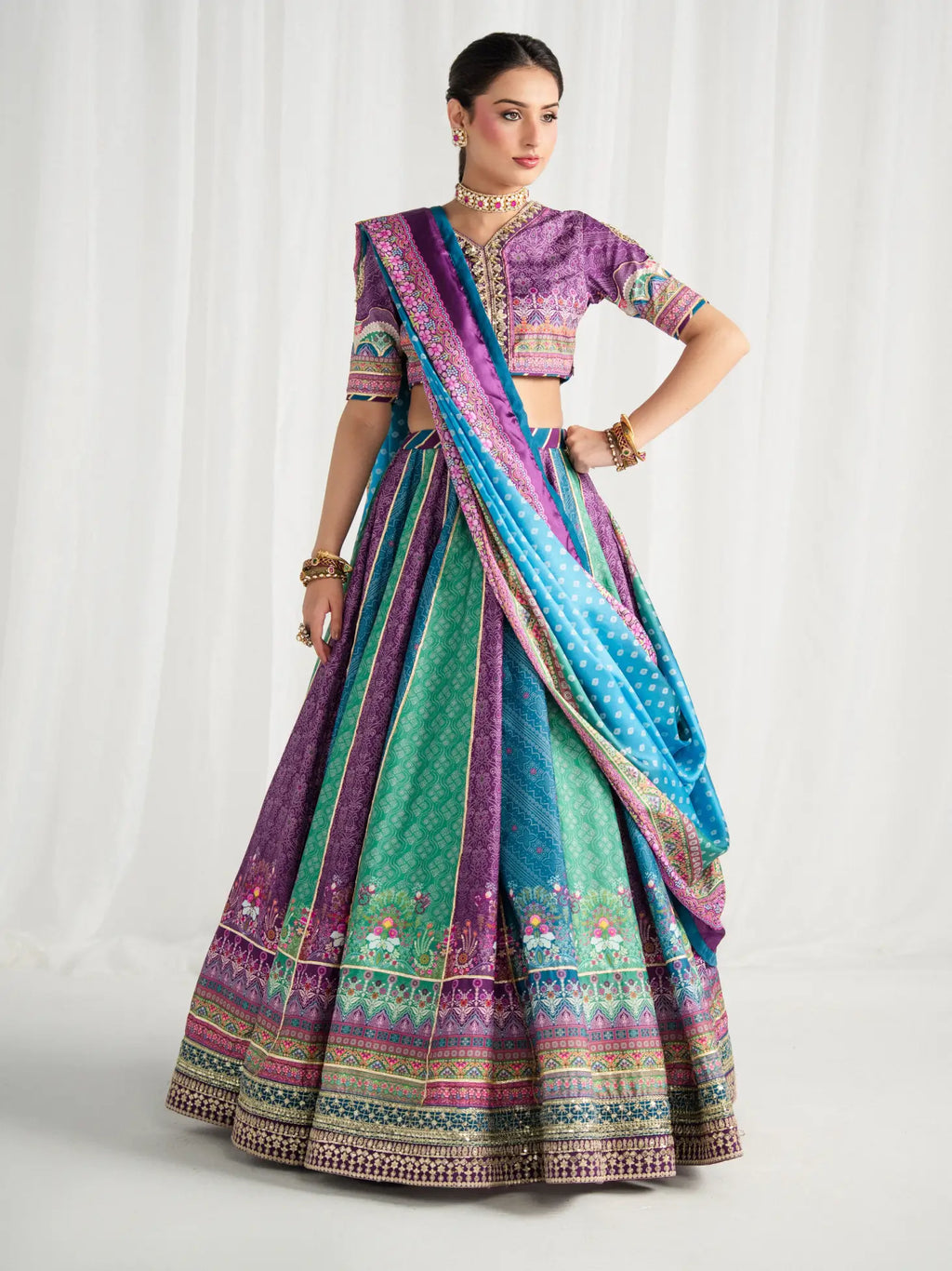 GULAAL AIRA MOSAIC MUSE