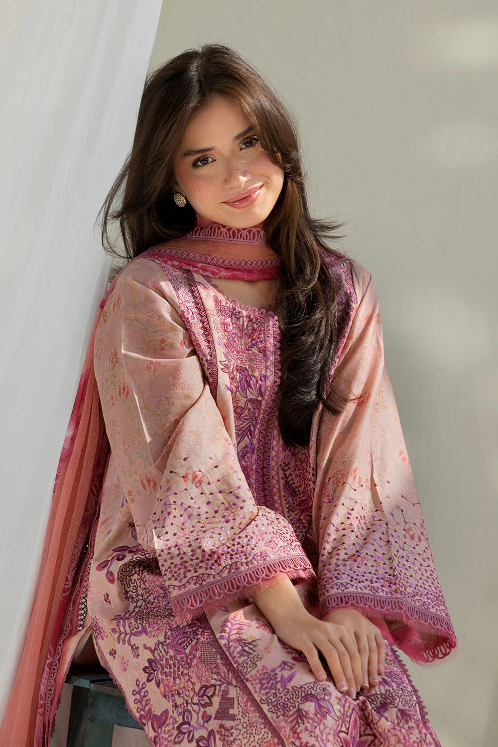 SOBIA NAZIR VITAL UNSTITCHED LAWN VT26-5B