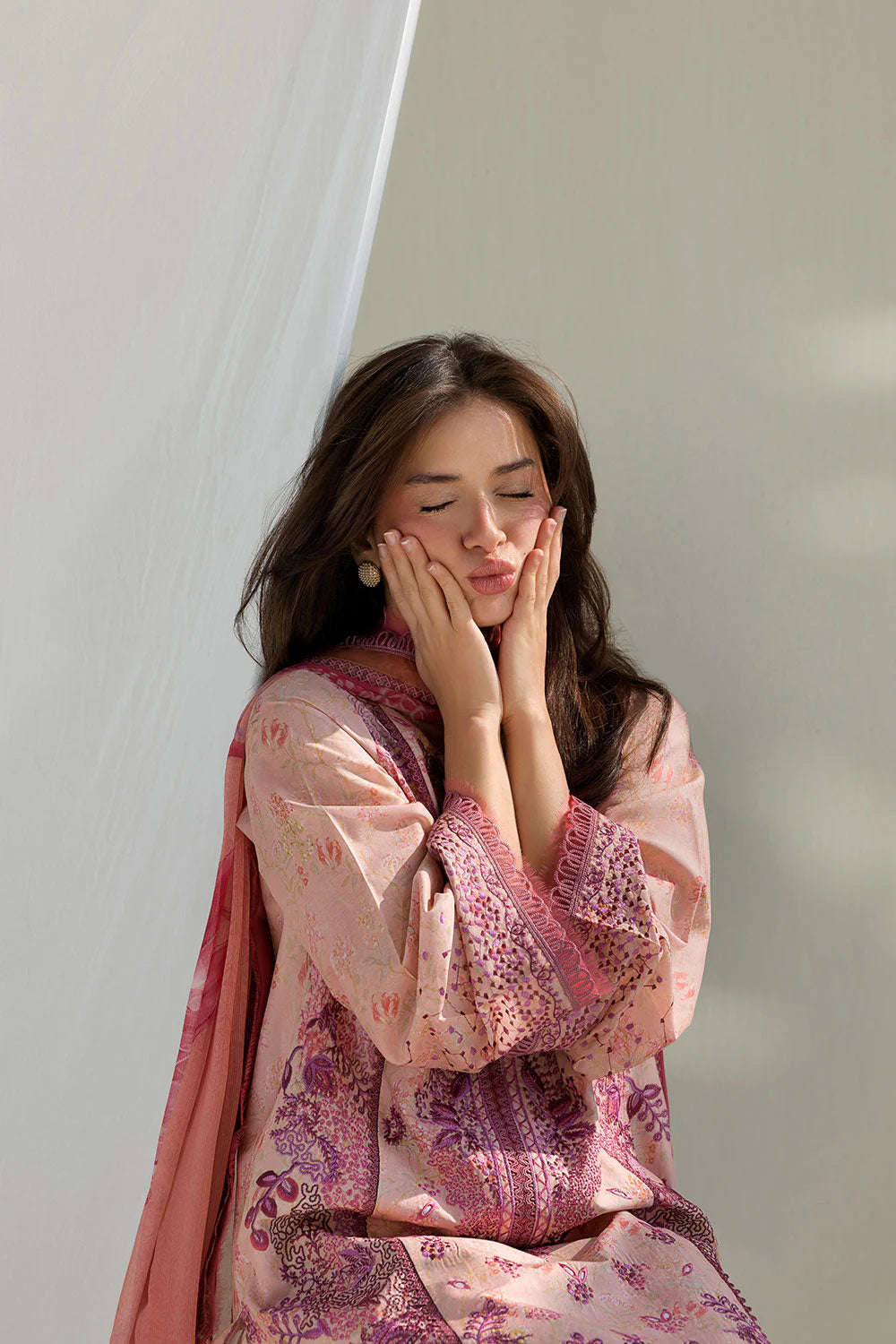SOBIA NAZIR VITAL UNSTITCHED LAWN VT26-5B