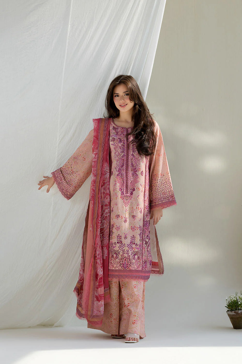 SOBIA NAZIR VITAL UNSTITCHED LAWN VT26-5B