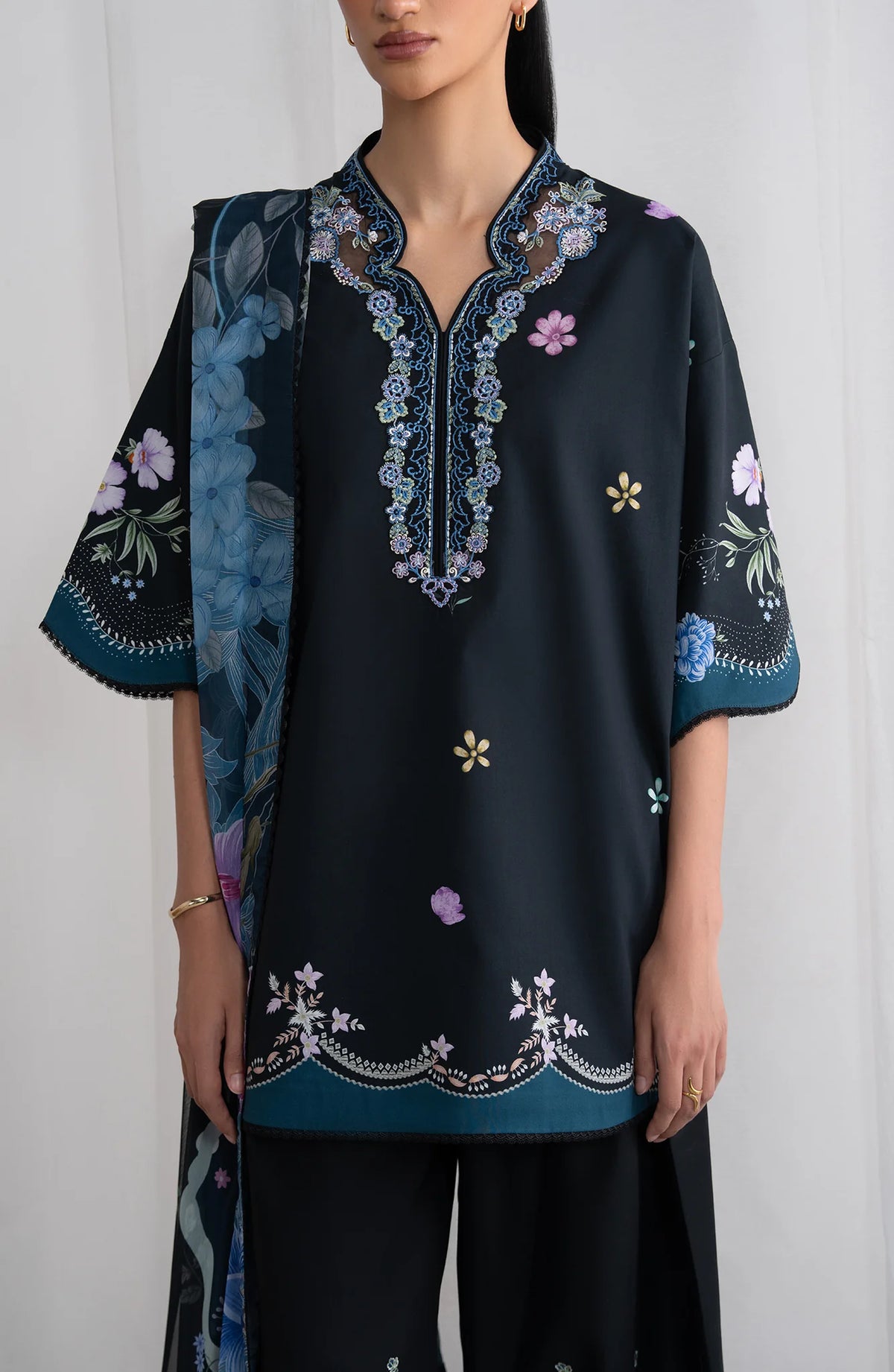 SERAN NYSA CMBRIC UNSTITCHED D-06