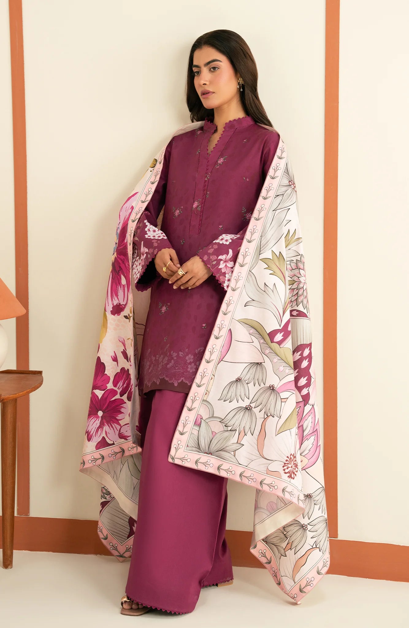 SERAN ESSENTIALS 26  D-09