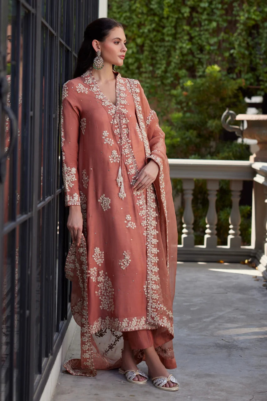 NUR BY NIDA AZWER MORING GLEAM