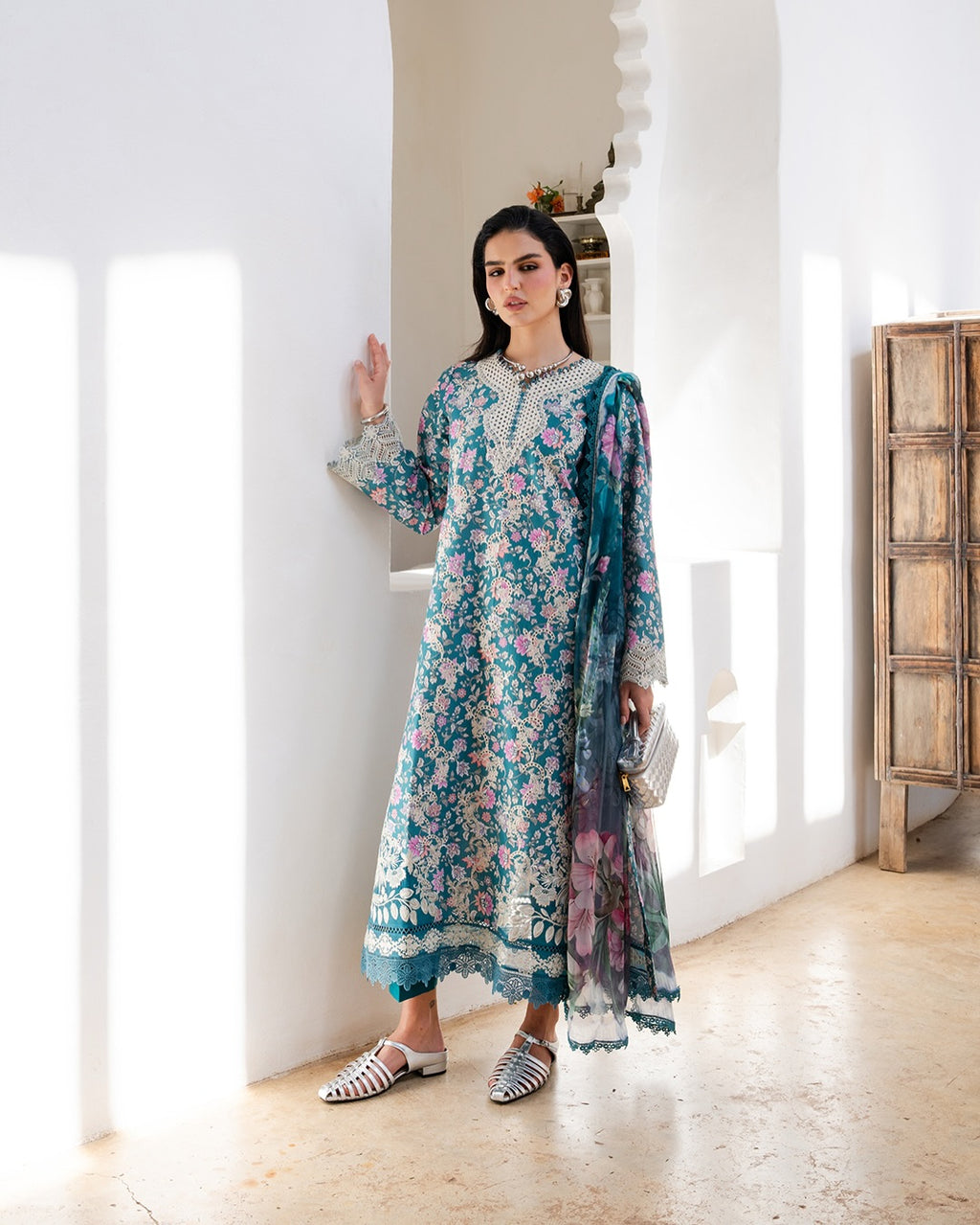AABYAAN SHEZLIN CHIKANKARI AZ-01