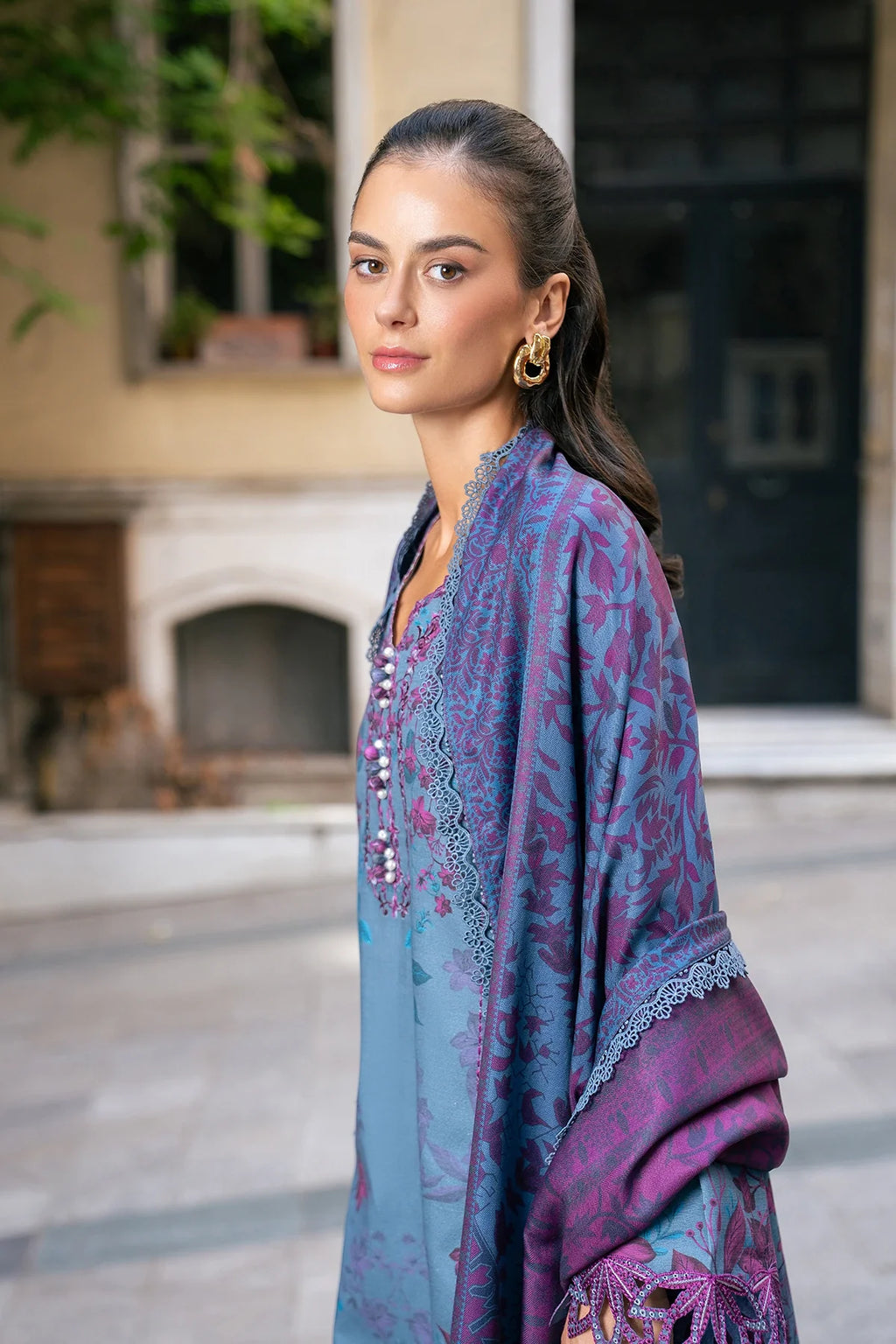 RANG RASIYA MEET ME IN ISTANBUL SKYE