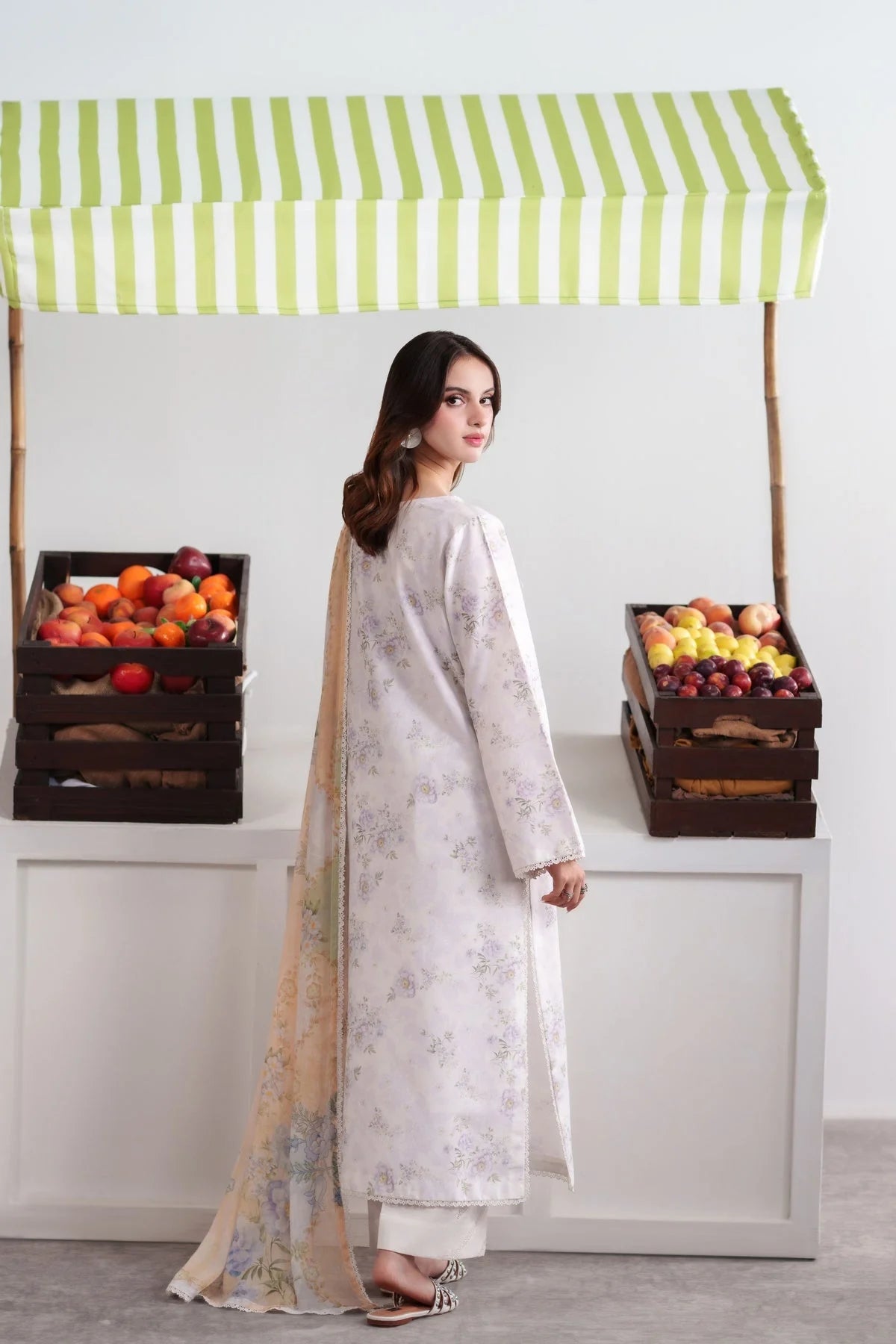NEESHAY SUMMER DIARY IVORY BLOOM