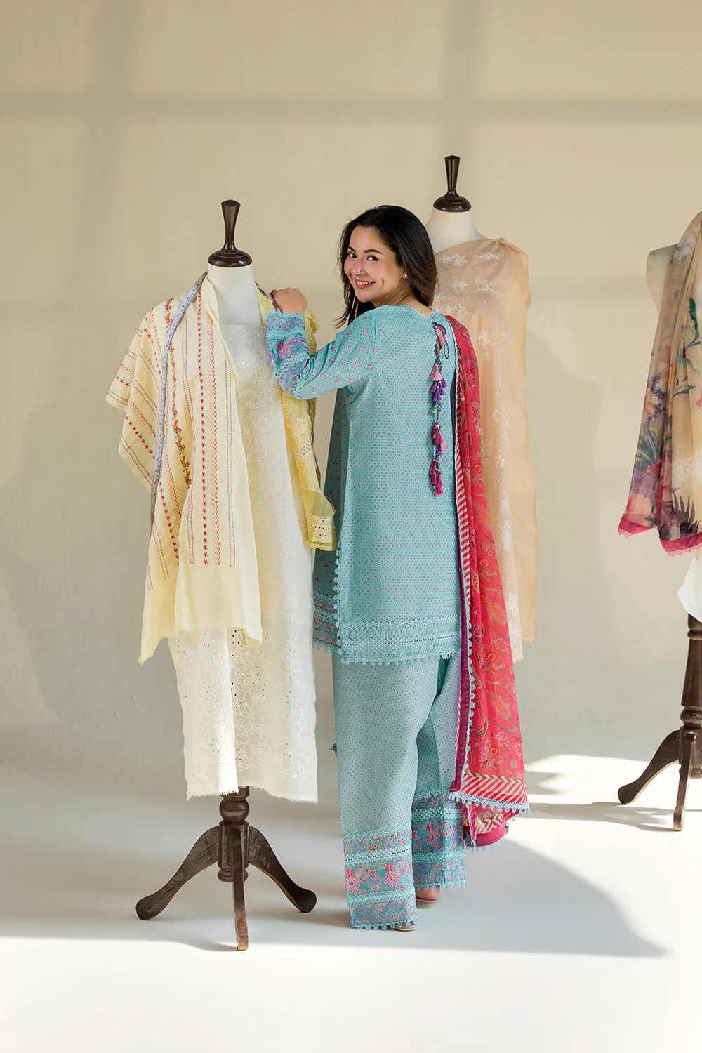 SOBIA NAZIR VITAL UNSTITCHED LAWN VT26-6A