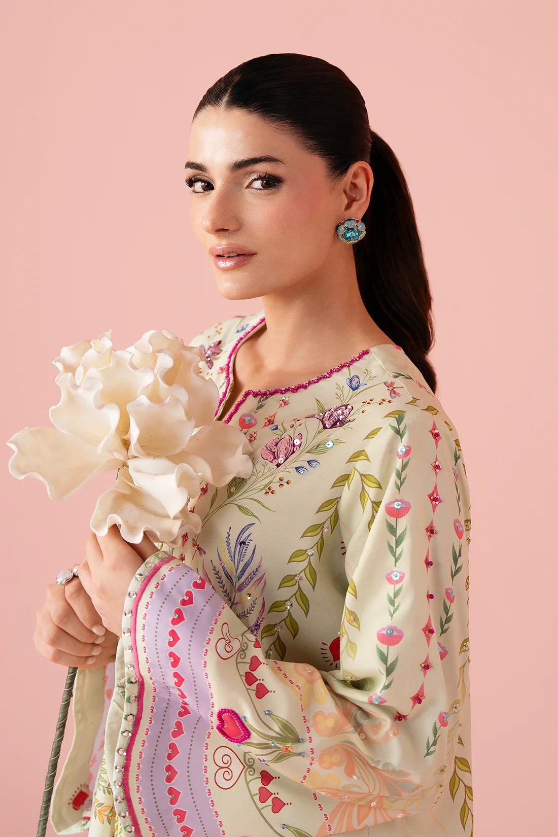 NOA BY SHAZIA RAUF KHAN LOLA 1PC