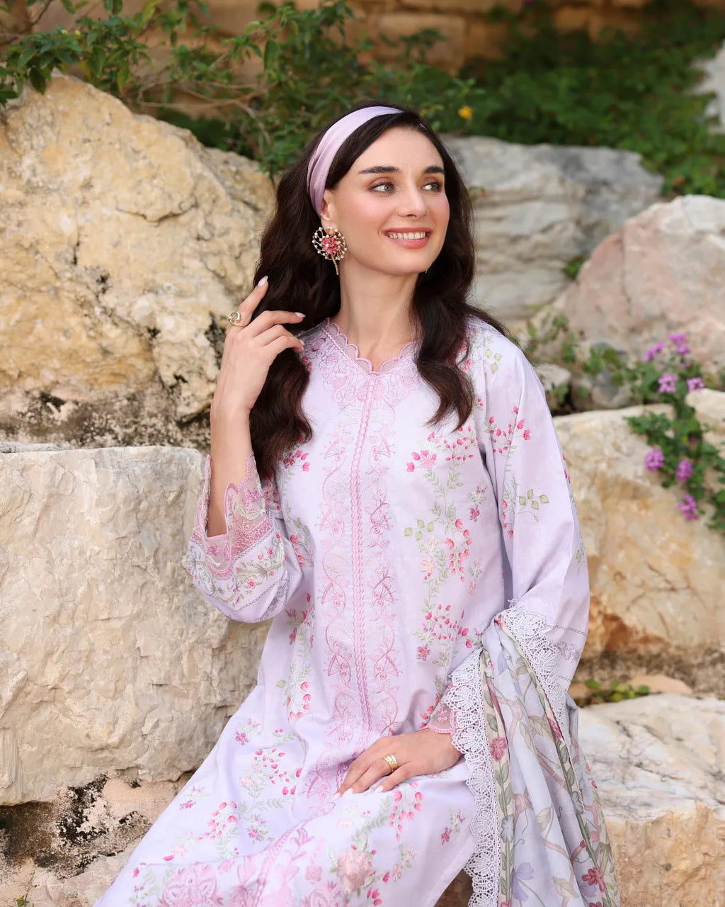AYLLEEN NAQSH SUKH CHAIN